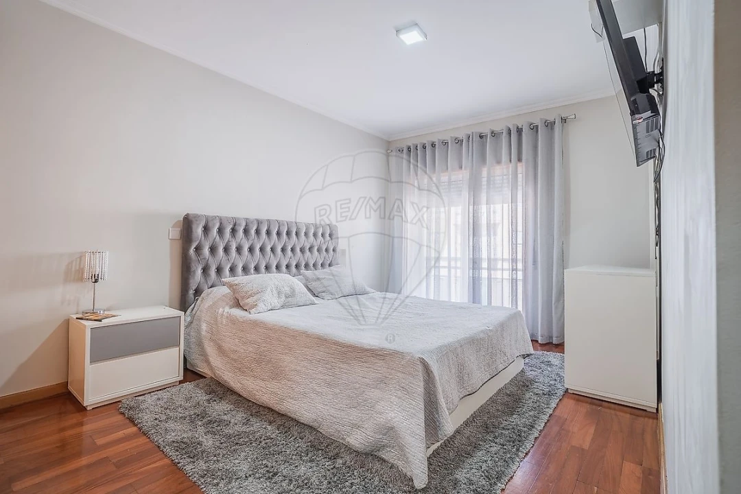 Apartamento T2 para Venda em Fânzeres e São Pedro da Cova Foto 11