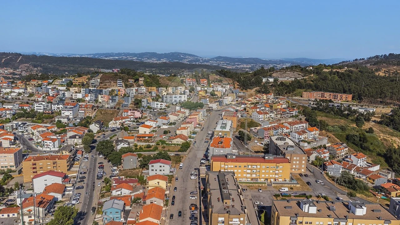 Apartamento T2 para Venda em Fânzeres e São Pedro da Cova Foto 5