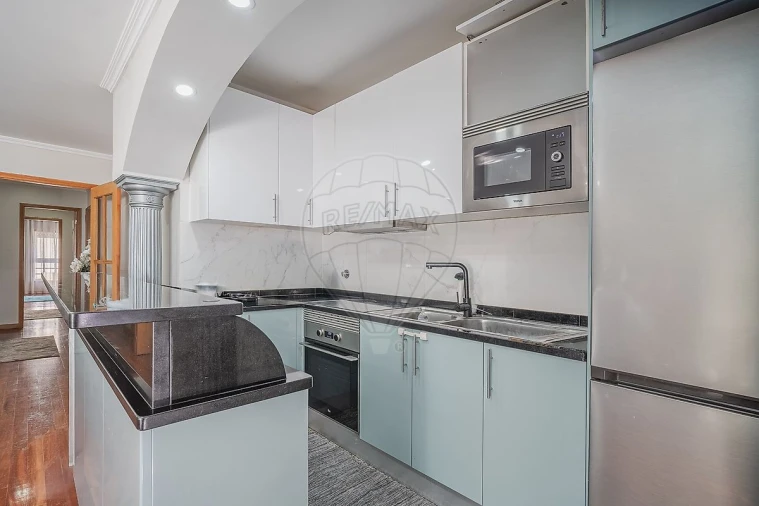Apartamento T2 para Venda em Fânzeres e São Pedro da Cova Foto 24