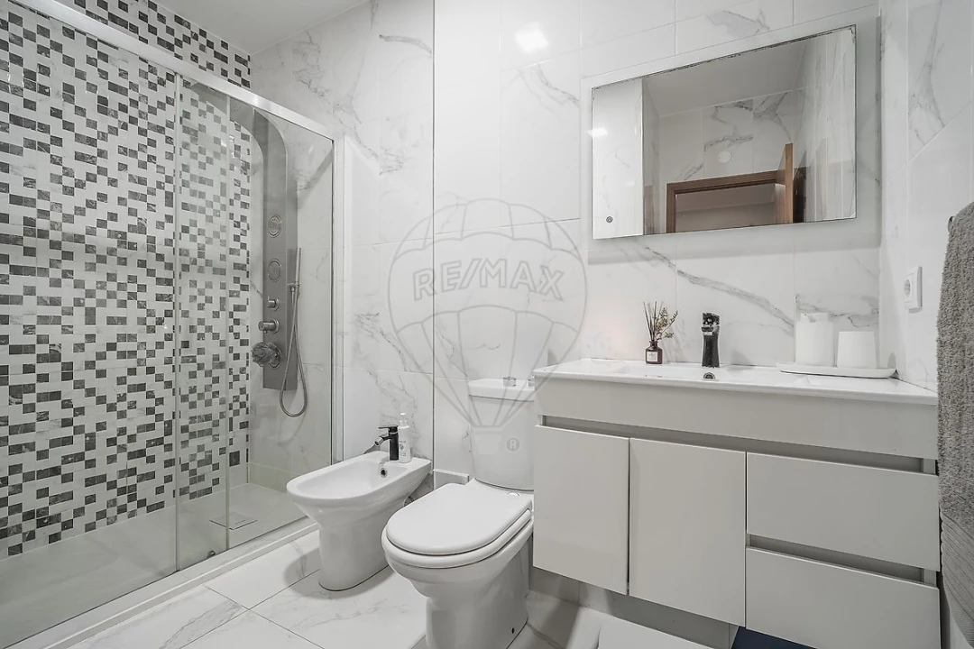 Apartamento T2 para Venda em Fânzeres e São Pedro da Cova Foto 18