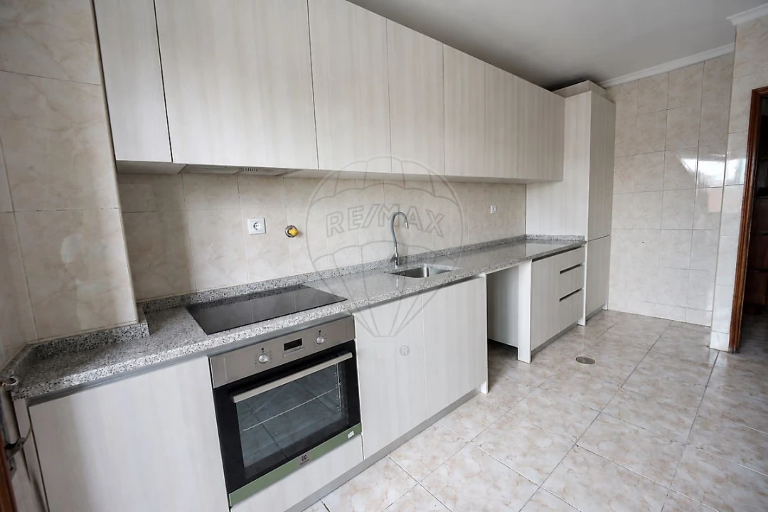 Apartamento T3 para Venda em Ermesinde Foto 5