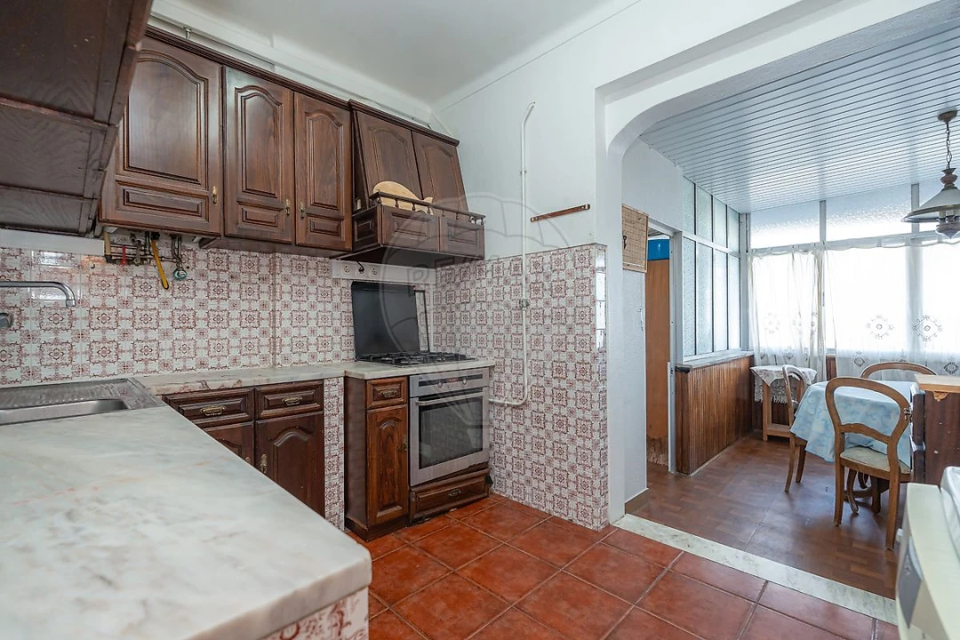 Apartamento T3 para Venda em Santo Antonio dos Olivais Foto 43