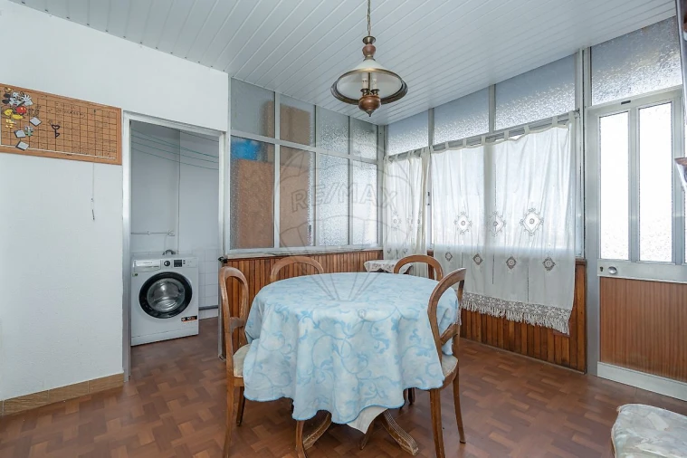Apartamento T3 para Venda em Santo Antonio dos Olivais Foto 40