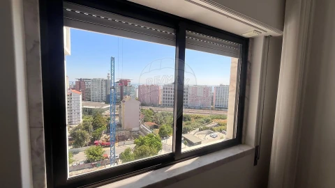 Apartamento T2 para Arrendamento em Parque das Nações