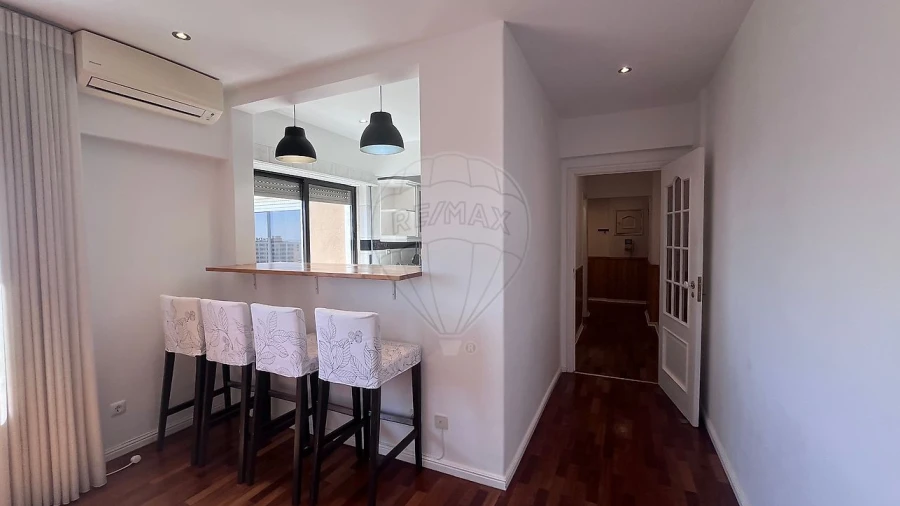 Apartamento T2 para Arrendamento em Parque das Nações