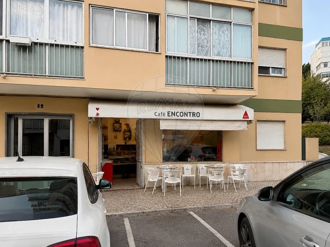 Negócio para Venda em Odivelas Foto 6