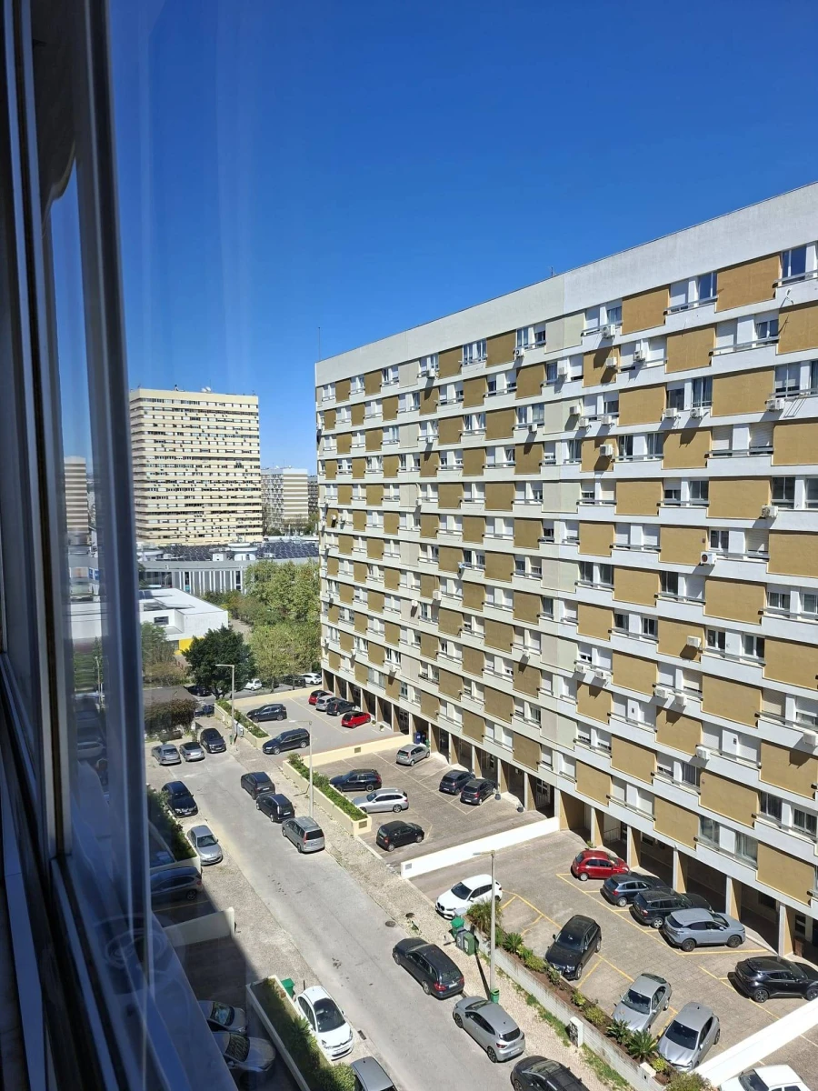 Apartamento T3 para Venda em Moscavide e Portela Foto 13
