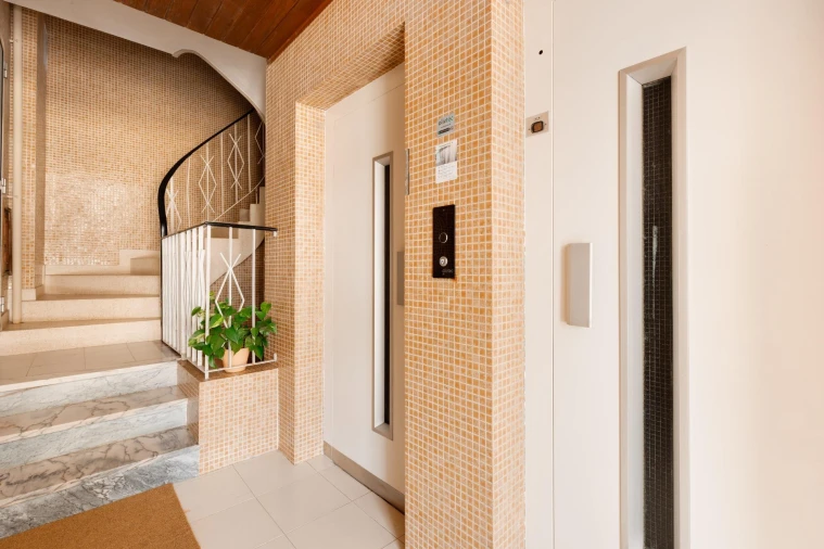 Apartamento T3 para Venda em Mafamude e Vilar do Paraíso Foto 24