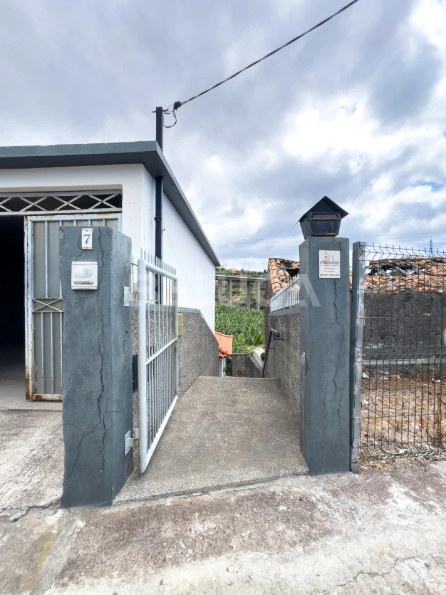 Moradia T2 para Venda em São Martinho Foto 11
