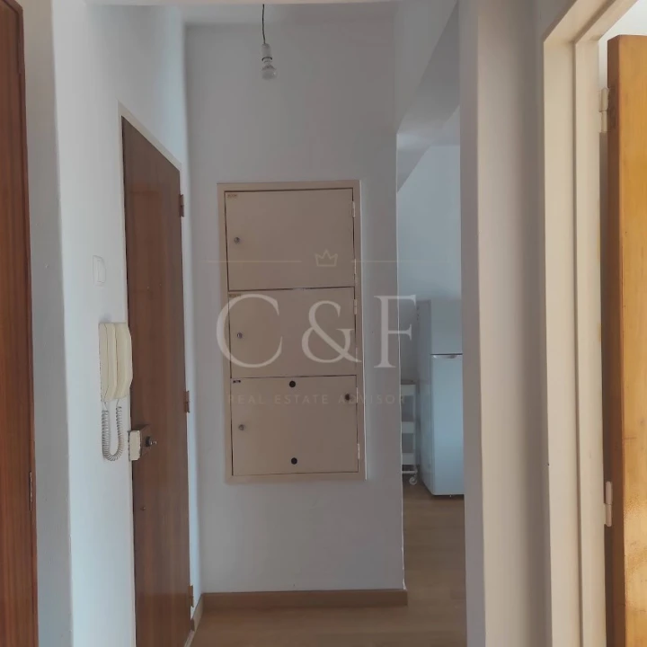 Apartamento T1 para Venda em Venteira Foto 8