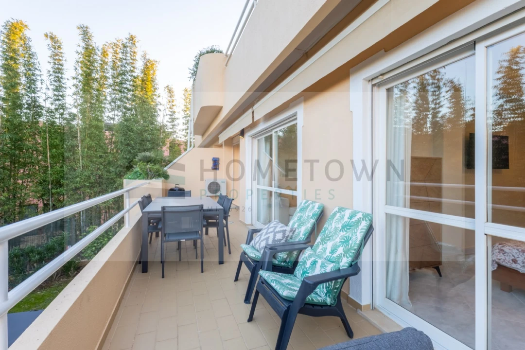Apartamento T2 para Venda em Quarteira Foto 6