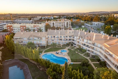 Apartamento T2 para Venda em Quarteira