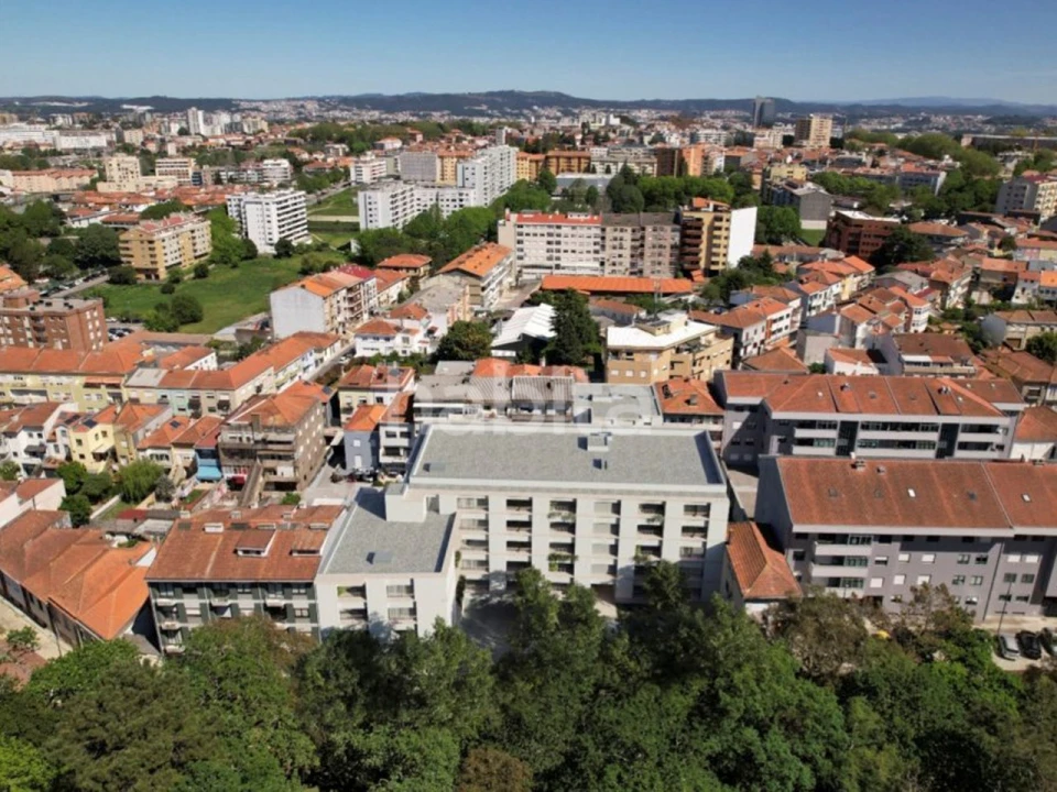 Apartamento T1 para Venda em Paranhos Foto 6