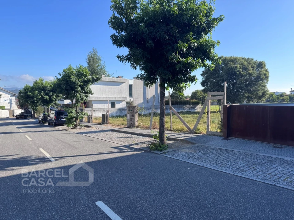 Terreno para Venda em Barcelinhos Foto 3