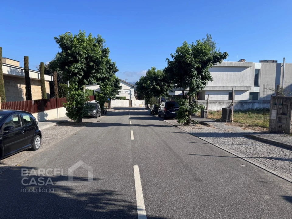 Terreno para Venda em Barcelinhos Foto 1
