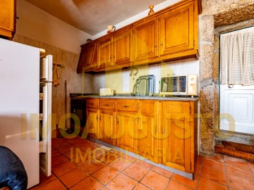 Moradia para Venda em Lajeosa do Mondego