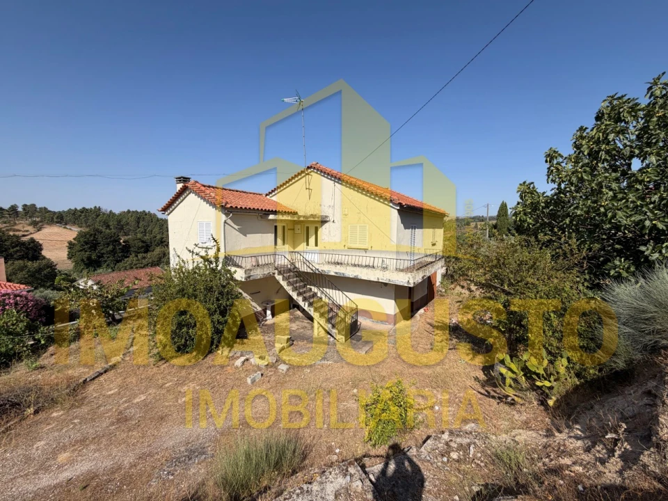 Moradia T2 para Venda em Vilares e Carnicães Foto 1