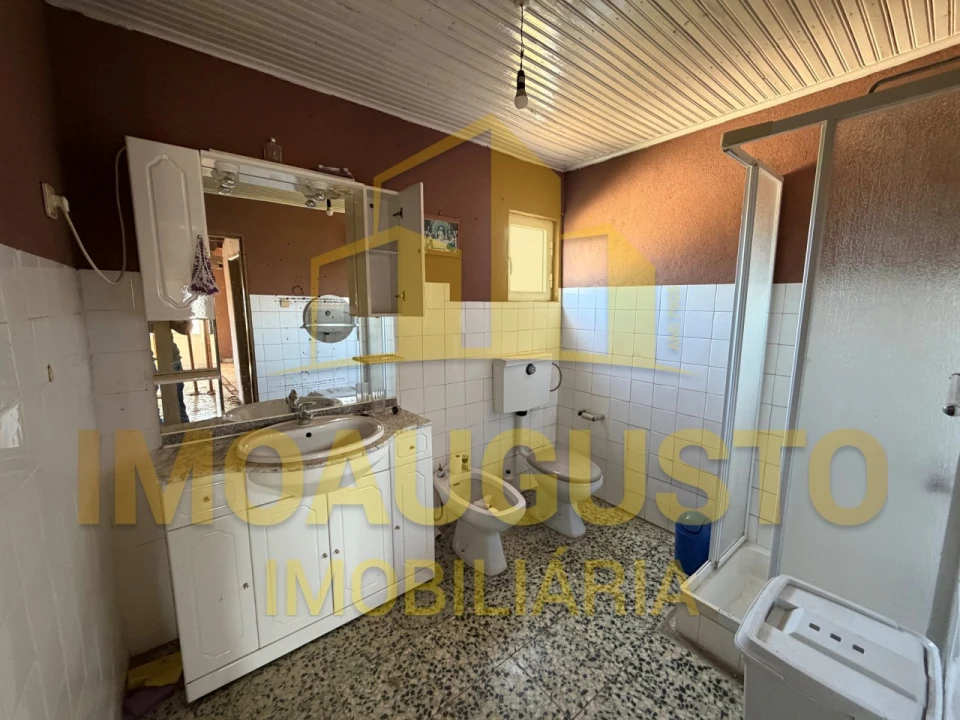 Moradia T2 para Venda em Vilares e Carnicães Foto 8
