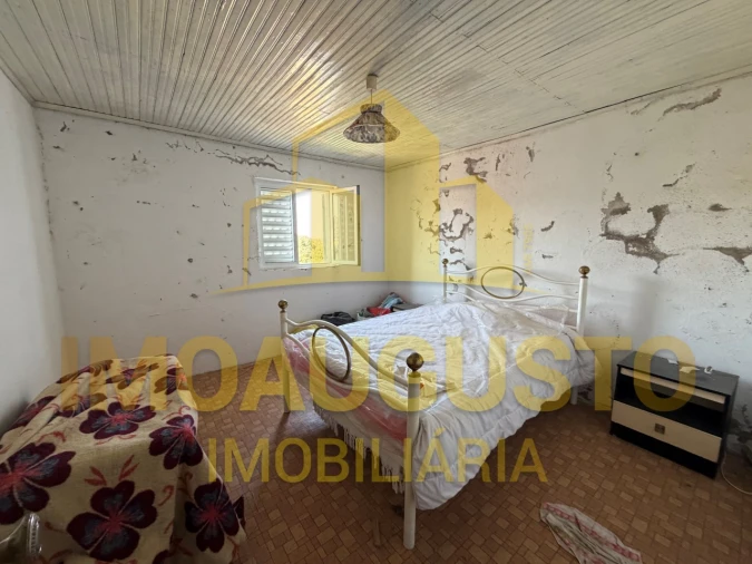 Moradia T2 para Venda em Vilares e Carnicães Foto 6