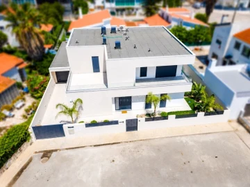 Moradia T4 para Venda em Amora
