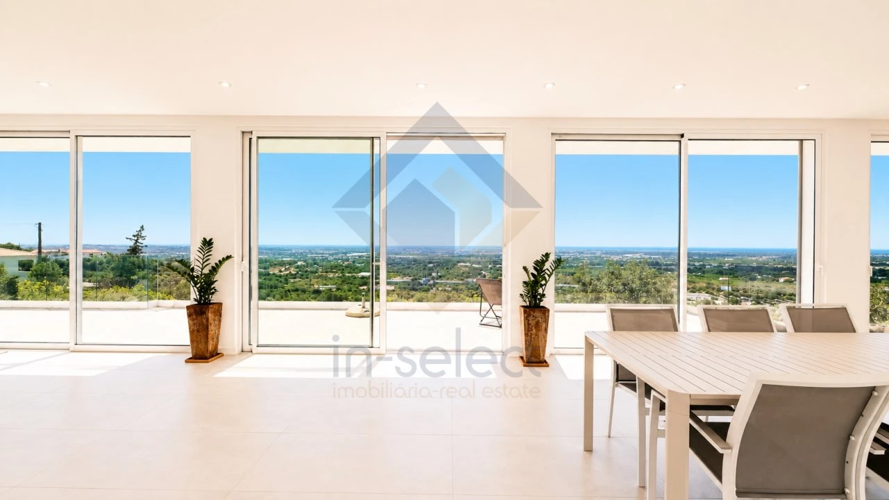 Moradia T3 para Venda em Santa Barbara de Nexe Foto 19