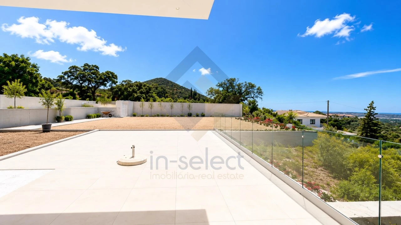 Moradia T3 para Venda em Santa Barbara de Nexe Foto 21