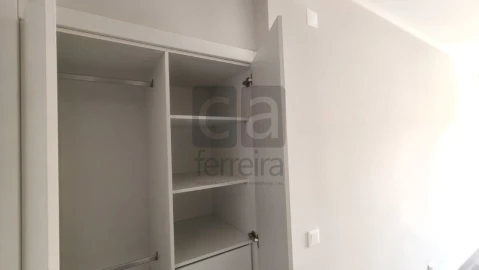 Apartamento T4 para Venda em Marvila, Ribeira Santarém, São Salvador, São Nicolau