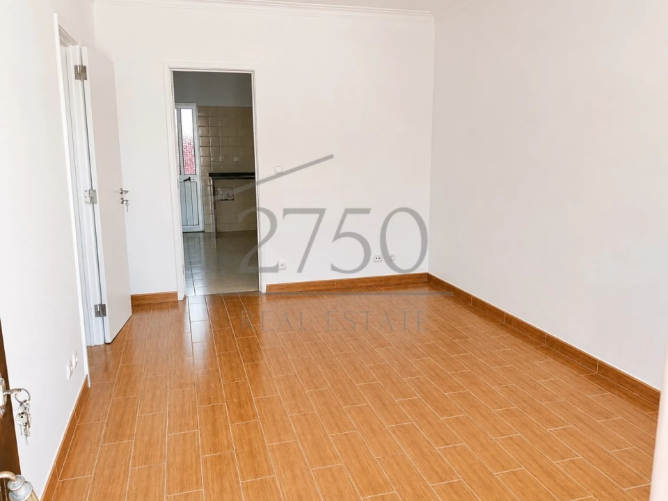 Moradia T2 para Arrendamento em Alcabideche Foto 4