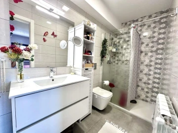 Apartamento T3 para Venda em Currelos, Papízios e Sobral