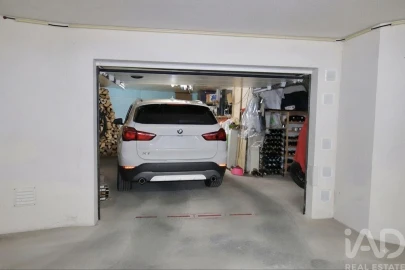 Apartamento T3 para Venda em Currelos, Papízios e Sobral