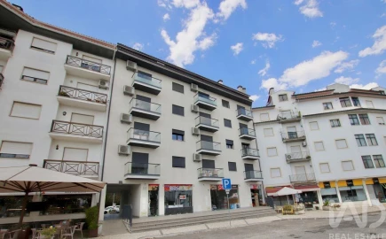 Apartamento T3 para Venda em Currelos, Papízios e Sobral