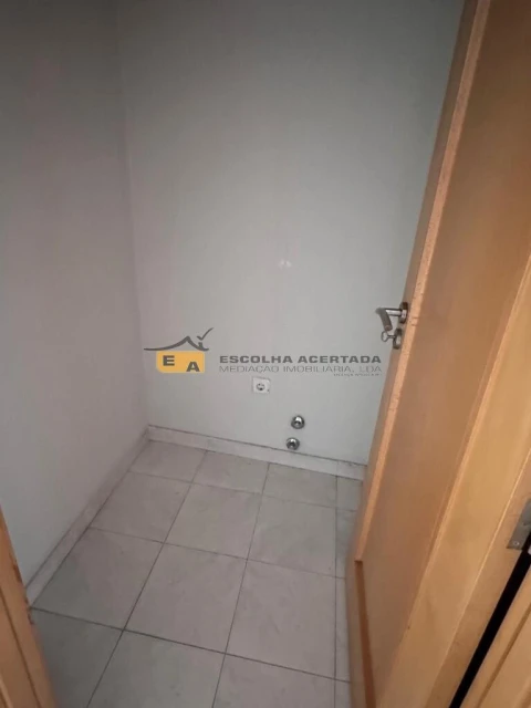 Apartamento T1 para Venda em Paranhos