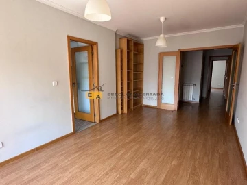 Apartamento T1 para Venda em Paranhos