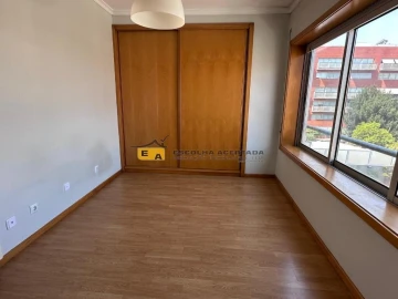 Apartamento T1 para Venda em Paranhos