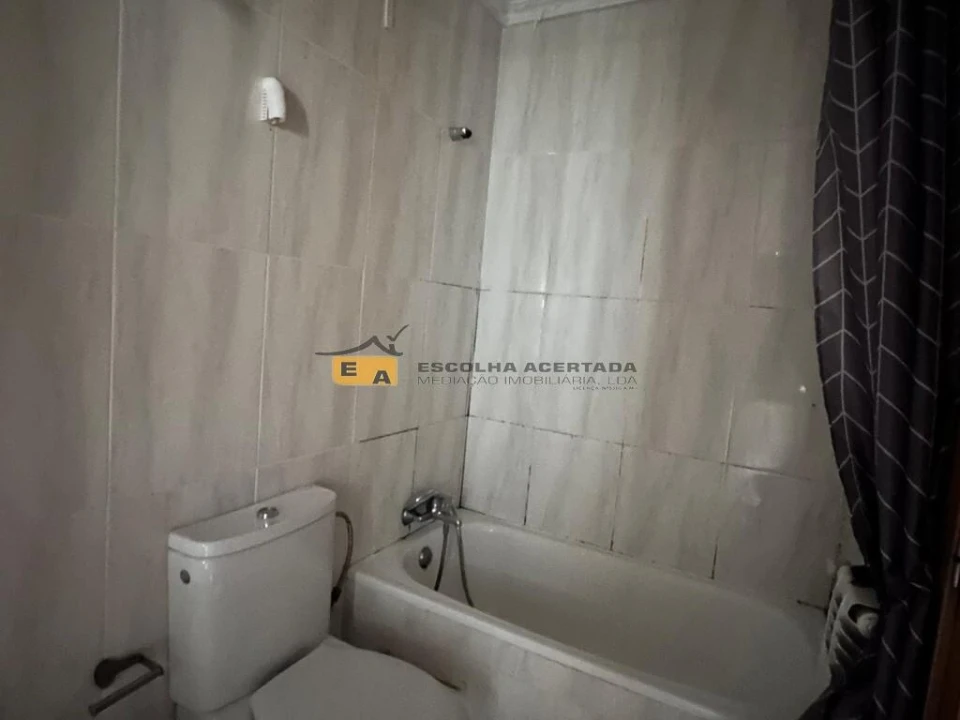 Apartamento T1 para Venda em Paranhos Foto 8