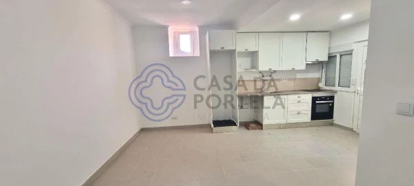 Moradia para Venda em Algés, Linda-A-Velha e Cruz Quebrada-Dafundo
