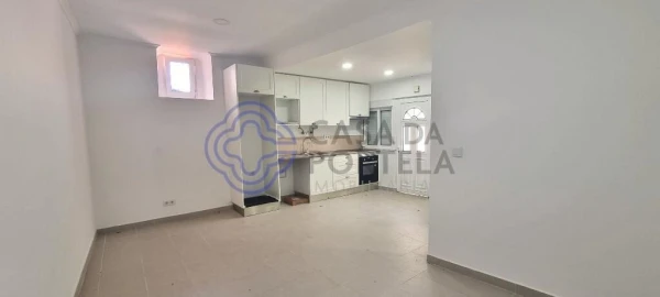 Moradia para Venda em Algés, Linda-A-Velha e Cruz Quebrada-Dafundo