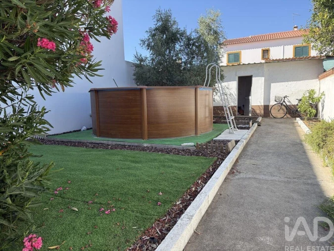 Moradia T3 para Venda em Alpiarça Foto 4