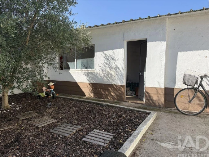 Moradia T3 para Venda em Alpiarça Foto 5