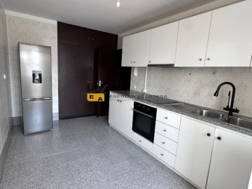 Apartamento T3 para Venda em Gondomar (São Cosme), Valbom e Jovim