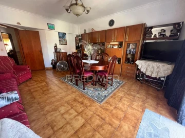 Apartamento T2 para Venda em Vialonga