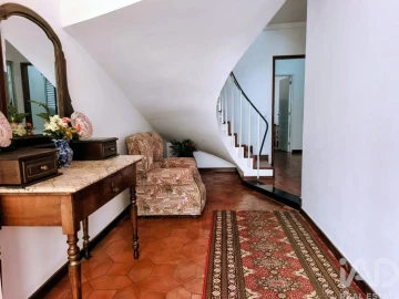 Moradia T4 para Venda em Subportela, Deocriste e Portela Susã