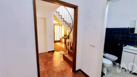 Moradia T4 para Venda em Subportela, Deocriste e Portela Susã