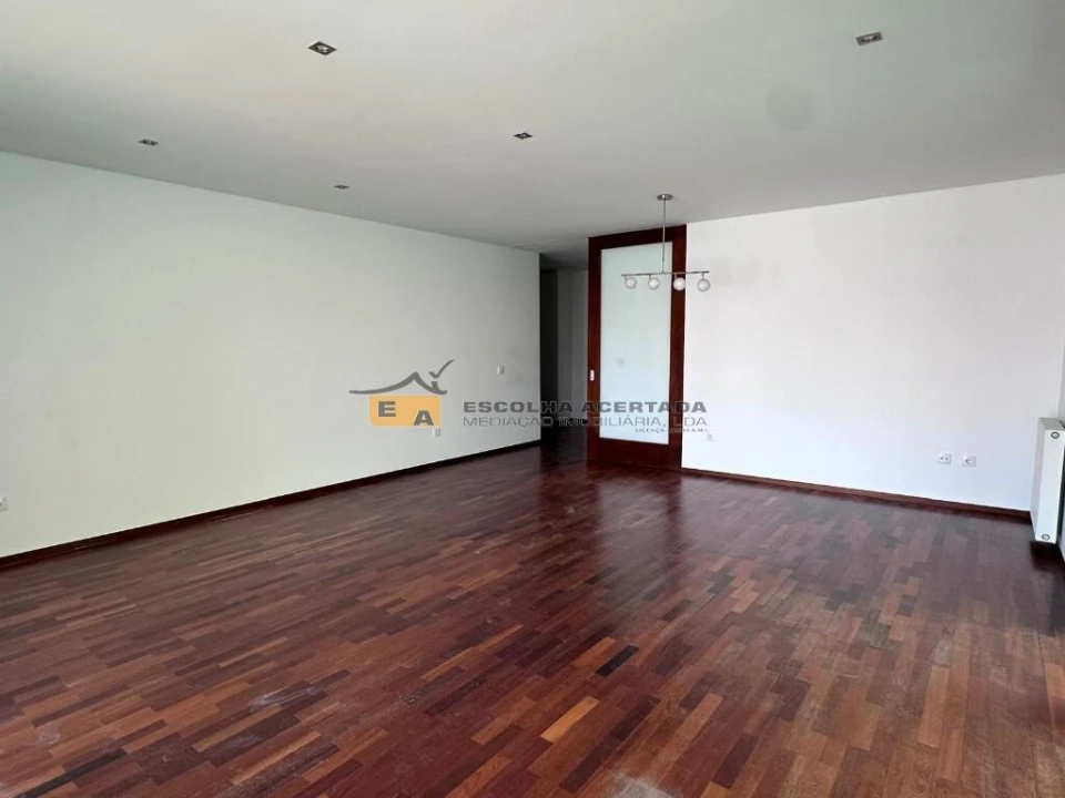 Apartamento T2 para Venda em Bonfim Foto 6