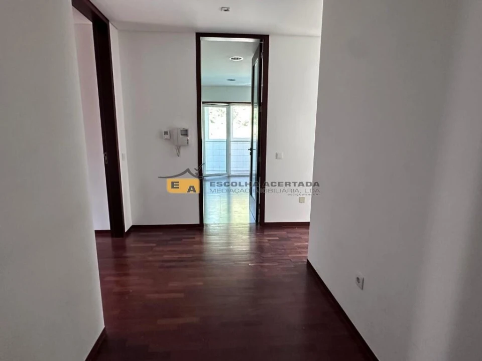 Apartamento T2 para Venda em Bonfim Foto 12