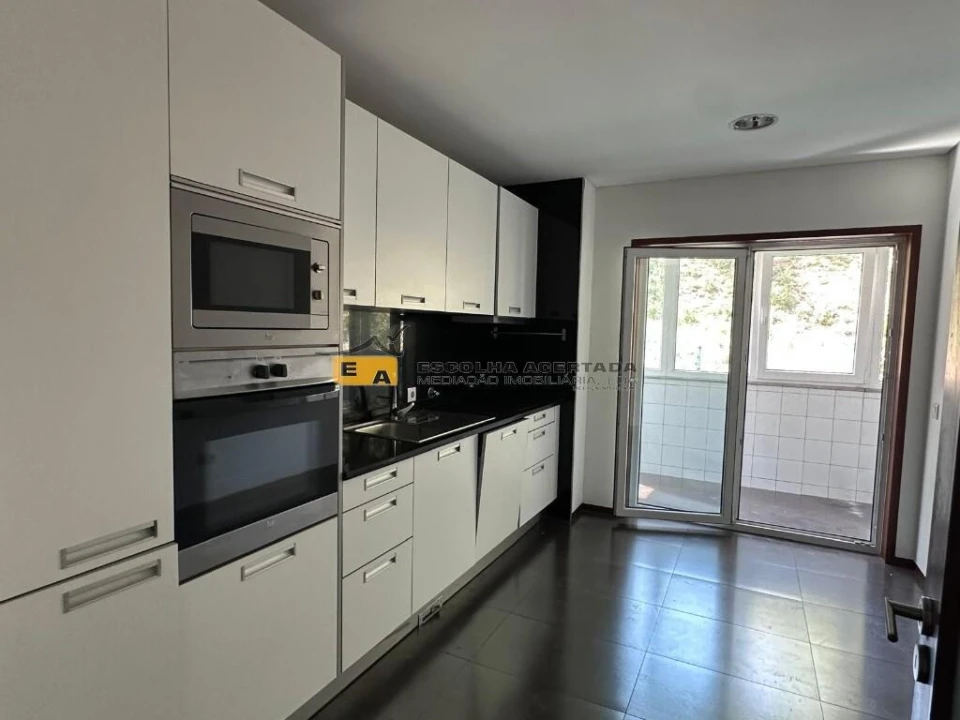 Apartamento T2 para Venda em Bonfim Foto 3