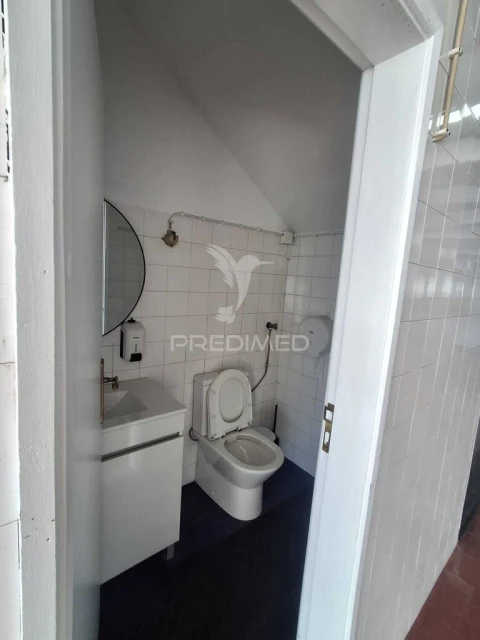 Armazém para Arrendamento em Batalha