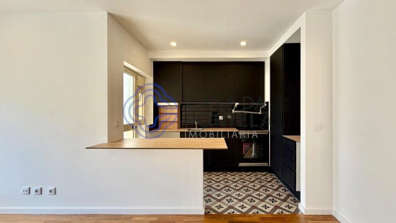 Apartamento T1 para Venda em Paranhos Foto 5