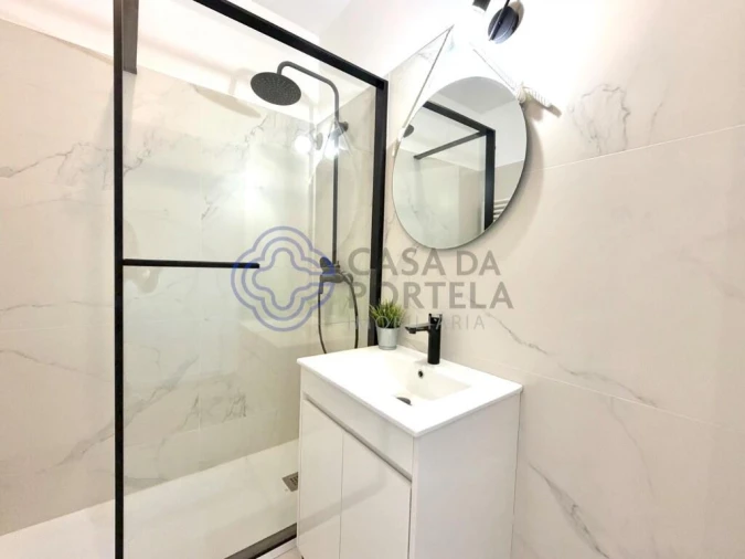 Apartamento T1 para Venda em Paranhos Foto 7