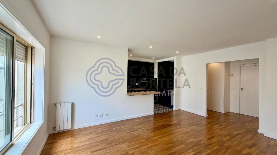 Apartamento T1 para Venda em Paranhos Foto 3